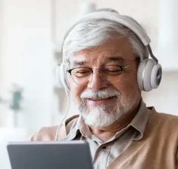 Esther Howard
Marketing Head